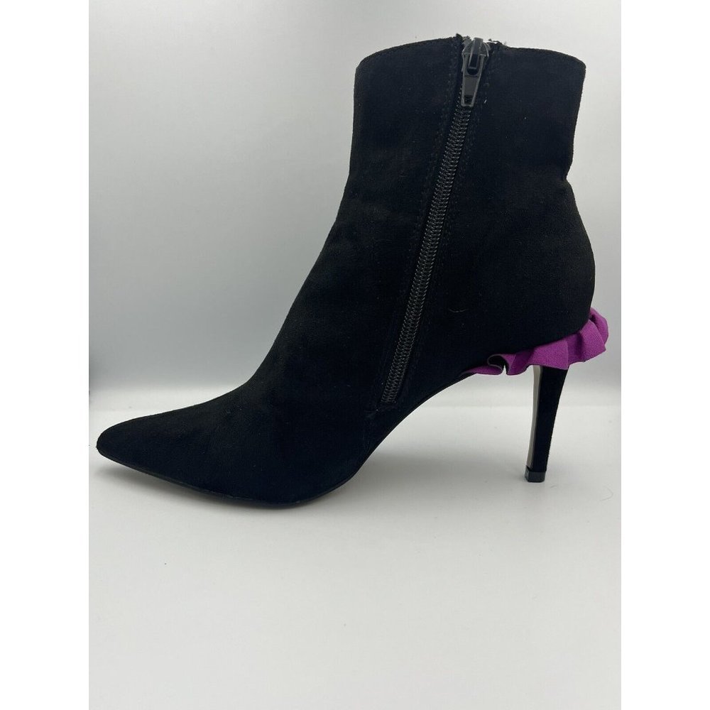Betsey Johnson  7 Women's Toma Ankle Boot, Bootie,  Black, Stiletto, Pointy